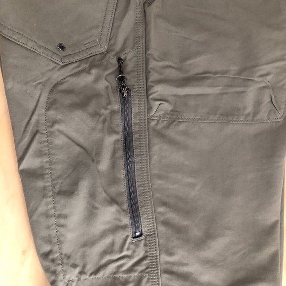 REI Boundry Athletic Cargo Shorts - 50 UPF - Picture 5 of 8